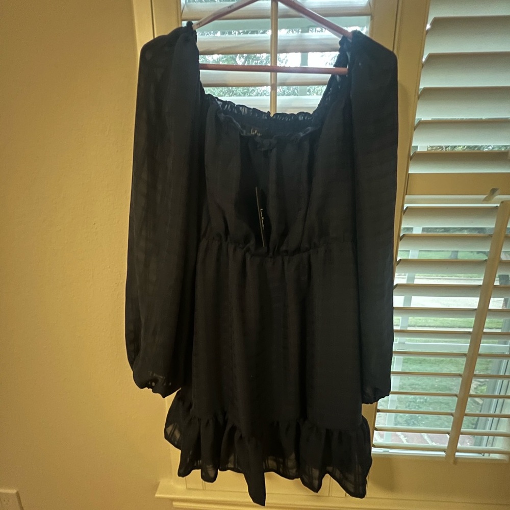 Navy blue Lulu’s dress, Size Medium. New With Tags.
